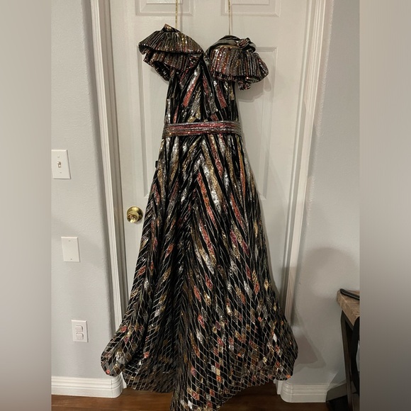 Black dress size 8 used twice